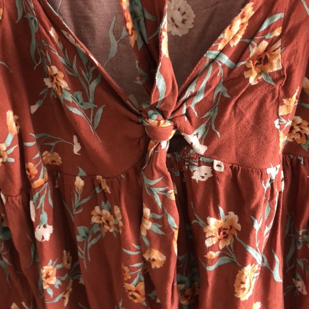 AMERICAN EAGLE | Burt orange floral long sleeve by top top - Picture 2 of 6
